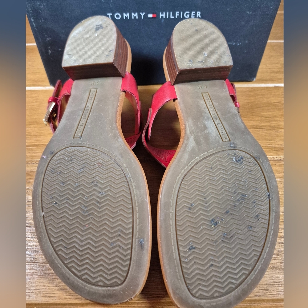 Tommy‎ Hilfiger "Kandess" Block-Heel Thong Sandals - Size 6.5 - Picture 4 of 6